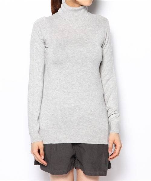 KBF(ケイビーエフ)の「KBF タートルネックニット(ニット/セーター・レディース・レッド/ブラック/ブルー/トップグレー/ライトベージュ・ONE)」の12枚目の写真