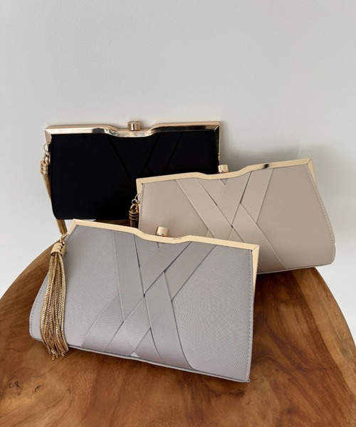 Dorry Doll（ドリードール）の「クロスマークコンパクトクラッチバック タッセル付き（クラッチバッグ・レディース・ブラック/ベージュ/モカ・FREE）」の8枚目の写真