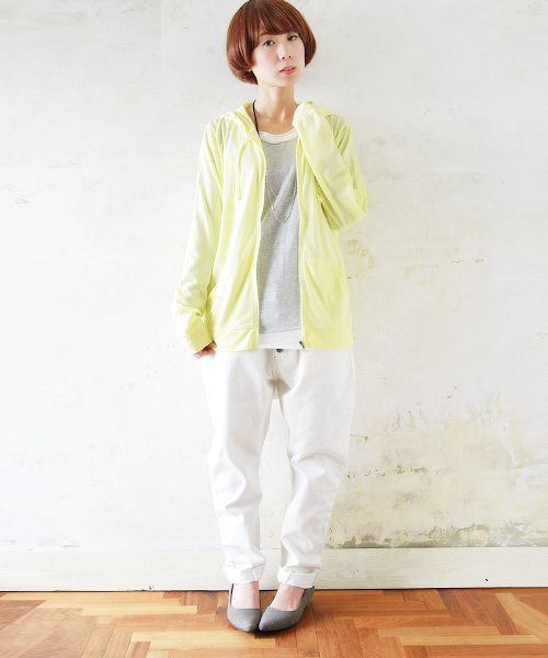 and it_（アンドイット）の「UVカットパーカー（パーカー・レディース・カーキ/ミント/ネイビー/杢グレー/ブルー/ブラック/オートミール/ピンク/イエロー/オフホワイト/ライトブルー/グレイッシュブルー/ラベンダー/ベージュ/キャメル/グレイッシュベージュ/ライトオリーブ・L/M/LL）」の15枚目の写真