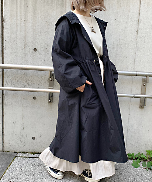 apres jour（アプレジュール）の「フードロングマウンテンパーカー【ZOZOTOWN限定アイテム】（マウンテンパーカー・レディース・ホワイト/ブラック・フリー）」の7枚目の写真