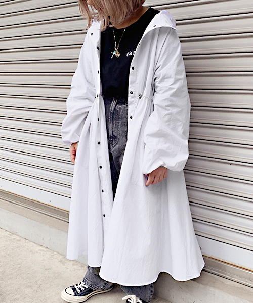 apres jour（アプレジュール）の「フードロングマウンテンパーカー【ZOZOTOWN限定アイテム】（マウンテンパーカー・レディース・ホワイト/ブラック・フリー）」の10枚目の写真