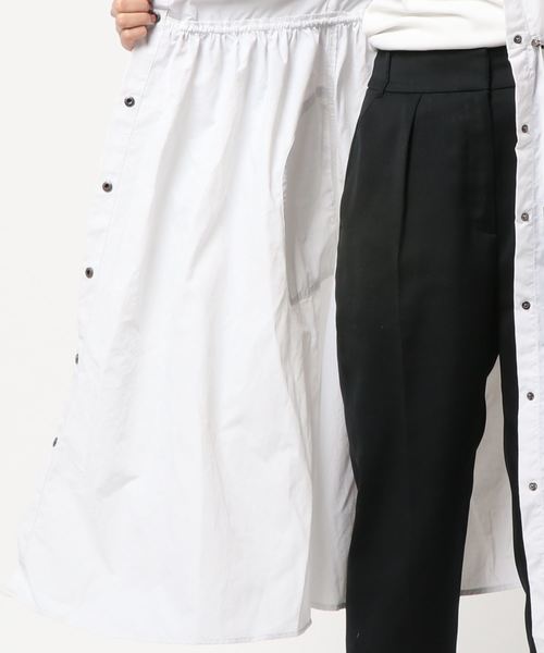 apres jour（アプレジュール）の「フードロングマウンテンパーカー【ZOZOTOWN限定アイテム】（マウンテンパーカー・レディース・ホワイト/ブラック・フリー）」の18枚目の写真