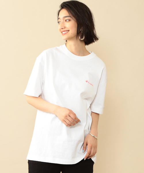 Champion（チャンピオン）の「【別注】＜Champion（チャンピオン）＞∴カラーロゴTシャツ（Tシャツ/カットソー・レディース・ネイビー/ピンク/ターコイズブルー/オフホワイト・LARGE/MEDIUM）」の8枚目の写真
