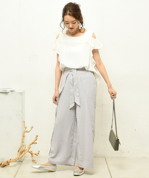 DouDou（ドゥドゥ）の「肩フリルブラウス（Tシャツ/カットソー・レディース・ブラック/ベージュ/ブラウン/グレー/オフホワイト/ピンク/ブルー・FREE）」の8枚目の写真