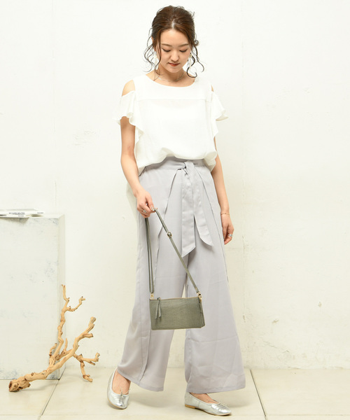 DouDou（ドゥドゥ）の「肩フリルブラウス（Tシャツ/カットソー・レディース・ブラック/ベージュ/ブラウン/グレー/オフホワイト/ピンク/ブルー・FREE）」の9枚目の写真