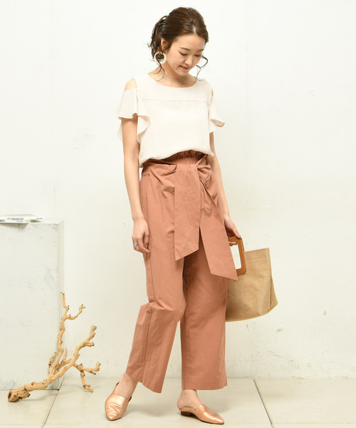 DouDou（ドゥドゥ）の「肩フリルブラウス（Tシャツ/カットソー・レディース・ブラック/ベージュ/ブラウン/グレー/オフホワイト/ピンク/ブルー・FREE）」の19枚目の写真