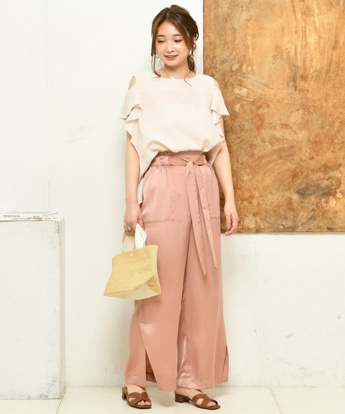 DouDou（ドゥドゥ）の「肩フリルブラウス（Tシャツ/カットソー・レディース・ブラック/ベージュ/ブラウン/グレー/オフホワイト/ピンク/ブルー・FREE）」の22枚目の写真