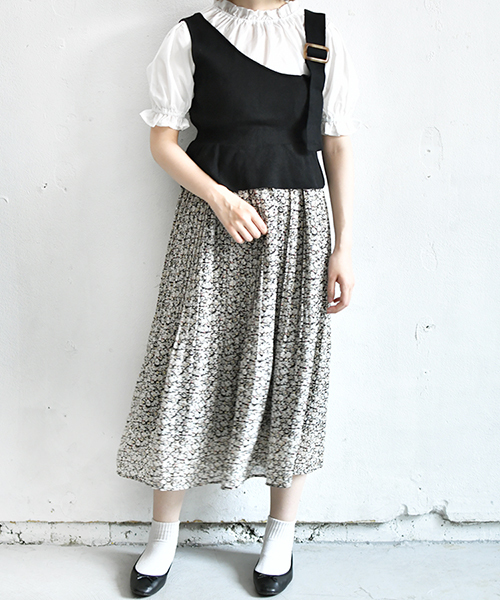 PairPair（ペアペア）の「ニットビスチェ×ブラウスセット（シャツ/ブラウス・レディース・ブラック/ベージュ/サックスブルー・FREE）」の17枚目の写真