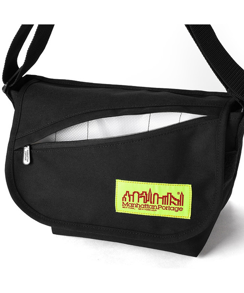 Manhattan Portage（マンハッタンポーテージ）の「NYC Print Casual Messenger Bag JR