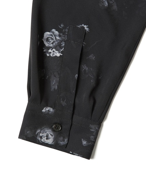 JUNRED（ジュンレッド）の「【ダークフラワー】ローズモチーフドレープオープンカラーシャツ（シャツ/ブラウス・メンズ・ホワイト/ブラック・S/M/L）」の7枚目の写真