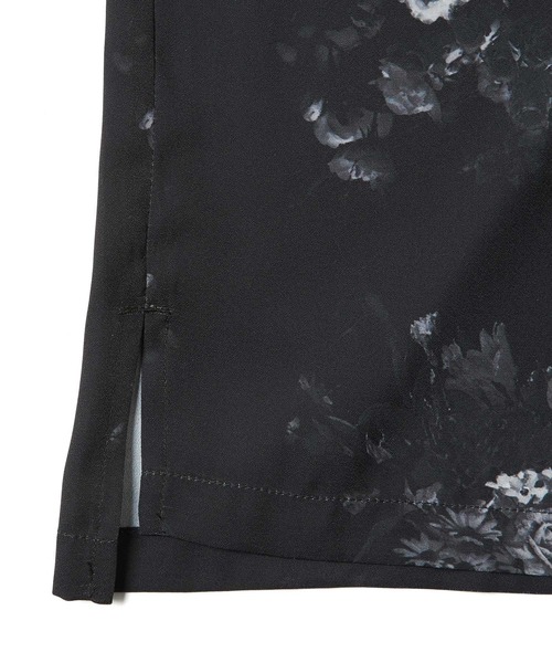 JUNRED（ジュンレッド）の「【ダークフラワー】ローズモチーフドレープオープンカラーシャツ（シャツ/ブラウス・メンズ・ホワイト/ブラック・S/M/L）」の6枚目の写真