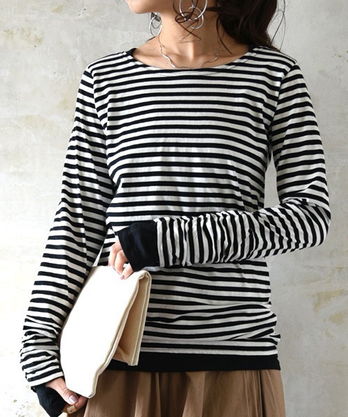 and it_(アンドイット)の「フェイクレイヤードくしゅくしゅ長袖Tシャツカットソー【ロンT】(Tシャツ/カットソー)」|ブラック×ホワイト