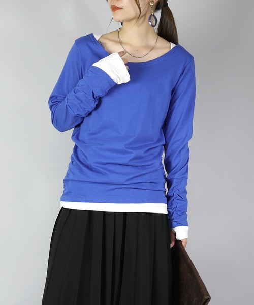 and it_（アンドイット）の「フェイクレイヤードくしゅくしゅ長袖Tシャツカットソー【ロンT】（Tシャツ/カットソー・レディース・ホワイト/ブラック/グレー/ネイビー/モカ/杢グレー/ロイヤルブルー/カーキ/ワイン/ブルーグリーン/ブラック×ホワイト/イエロー/グレイッシュベージュ/アイボリー/ブラック×グレー/グレー系その他/マスタード/ダークオレンジ/グリーン/パープル/ミント/ラベンダー/ブラック系その他2/ブラウン/テラコッタ/イエロー系その他・L/M/3L/LL/4L）」の19枚目の写真