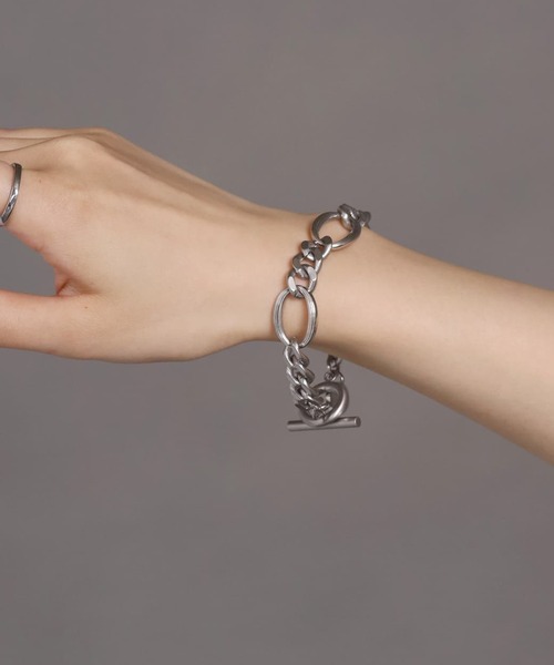 LHME(エルエイチエムイー)の「【WEB限定】 “THE YOUTH 2020”リンクチェーンブレスレット/サージカルステンレス(金属アレルギー対応)【LHME / エルエイチエムイー】(ブレスレット・レディース・A/B/C/D/E/F/G/H/I/J/K/L/M・ONE SIZE)」の12枚目の写真