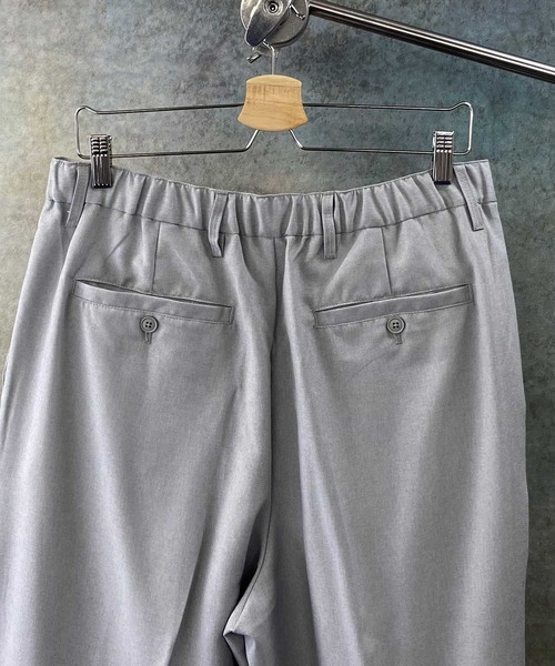 Beno（ビーノ）の「ポリトロ / W テーラード シャツ ジャケット × タック ワイドパンツ（セットアップ・メンズ・ダークベージュ/ライトベージュ/ライトグレー/ブラック/アッシュブラウン・L/M）」の7枚目の写真