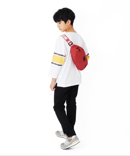 GLAZOS(グラソス)の「ナイロンオックス・ロゴテープボディバッグ(ボディバッグ/ウエストポーチ・キッズ・ブラック/ベージュ/レッド/ブルー・フリー)」の5枚目の写真