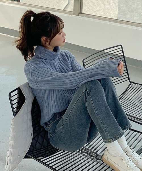 SONA(ソナ)の「SONYUNARA モダンガールタートルネックニット(ニット/セーター・レディース・スカイブルー/ブラック/ベージュ/グレー/グリーン/アイボリー/ダークパープル・FREE)」の21枚目の写真