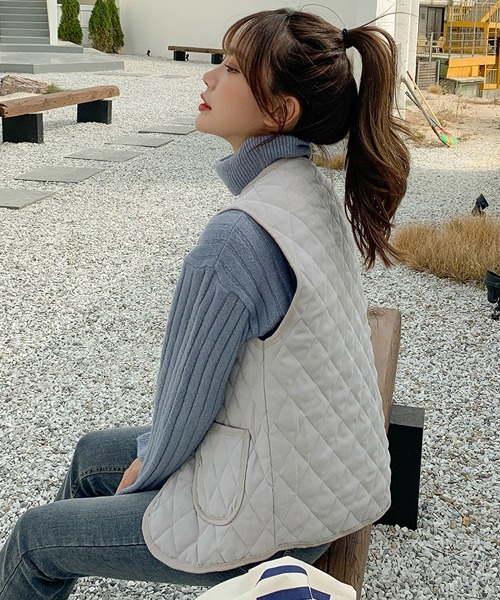 SONA(ソナ)の「SONYUNARA モダンガールタートルネックニット(ニット/セーター・レディース・スカイブルー/ブラック/ベージュ/グレー/グリーン/アイボリー/ダークパープル・FREE)」の11枚目の写真