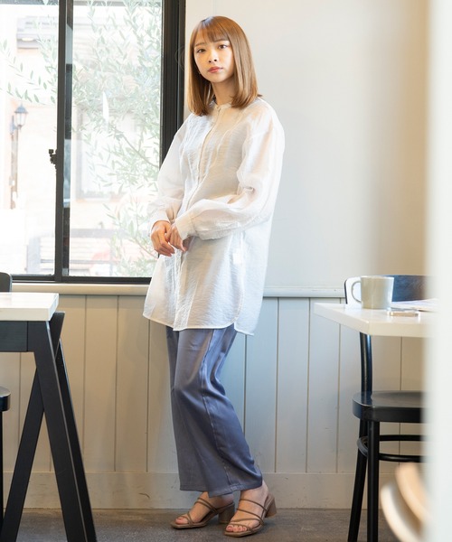 menue(メヌエ)の「スクエアトゥ 華奢ストラップサンダル(サンダル・レディース・ブラック/アイボリー/グレイッシュベージュ/グレイッシュブルー/パイソン・XXS/LL/3L/S/M/L/XS)」の21枚目の写真