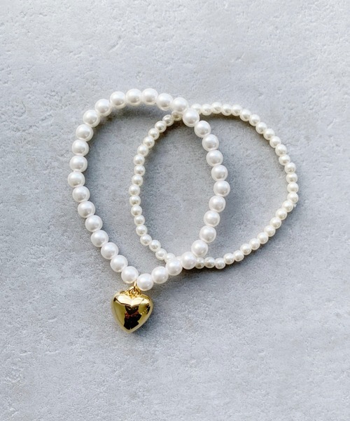 iso（イソ）の「ハートチャーム2連パールブレスレット（ブレスレット・レディース・シルバー/ゴールド・FREE）」の4枚目の写真