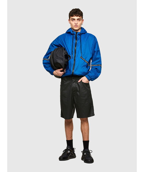 DIESEL（ディーゼル）の「メンズ デニム ショートパンツ ブラック（デニムパンツ・メンズ・ブラック・34inch/36inch/26inch/32inch/30inch/28inch）」の2枚目の写真