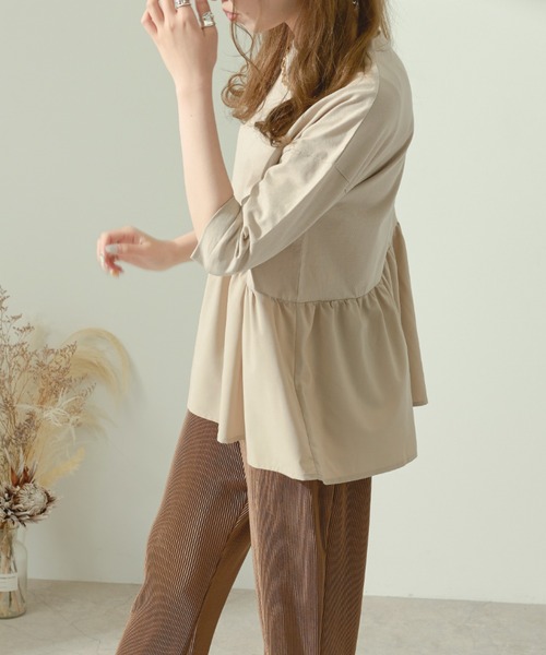 Ambre Neige（アンブルネージュ）の「切り替えギャザープルオーバー／【WEB/EC限定商品】（Tシャツ/カットソー・レディース・ブラック/オフホワイト/グレイッシュベージュ・FREE）」の9枚目の写真