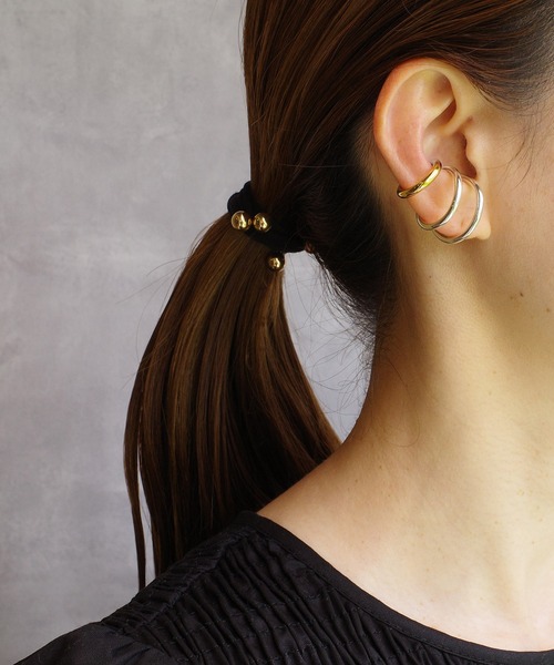 Lemme.(レム)の「【別注】Lemme for ISOLATION / Thin Cirde Earcuff/イヤーカフ/シルバー925/バイカラー(イヤーカフ・レディース・シルバー×ゴールド・FREE)」の15枚目の写真