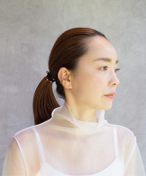 Lemme.(レム)の「【別注】Lemme for ISOLATION / Thin Cirde Earcuff/イヤーカフ/シルバー925/バイカラー(イヤーカフ・レディース・シルバー×ゴールド・FREE)」の16枚目の写真