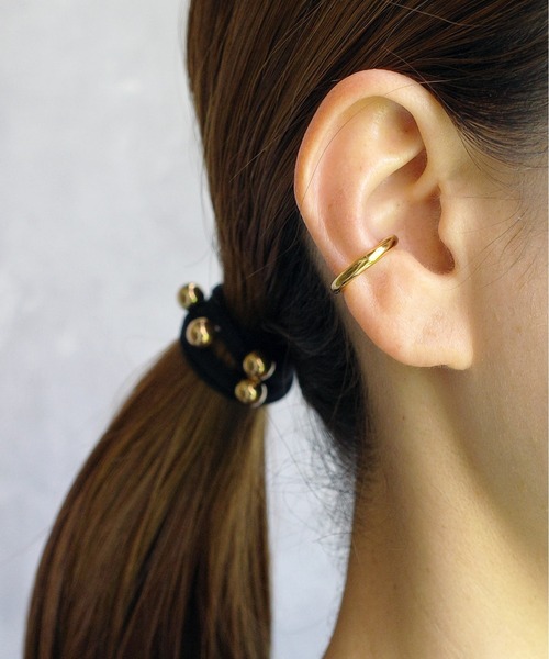 Lemme.(レム)の「【別注】Lemme for ISOLATION / Thin Cirde Earcuff/イヤーカフ/シルバー925/バイカラー(イヤーカフ・レディース・シルバー×ゴールド・FREE)」の20枚目の写真