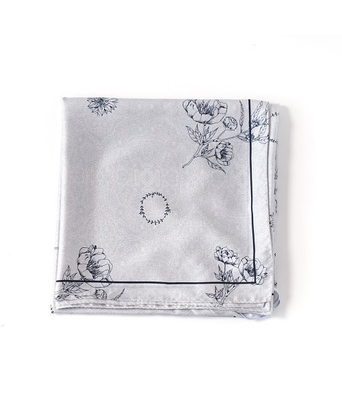 10mois（ディモワ）の「10moisナーシングスカーフ（授乳ケープ/授乳クッション・レディース・ネイビー・ONE SIZE）」の2枚目の写真