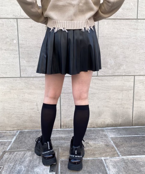 Ctr1(コントロール)の「Ctr1/コントロール/レザープリーツスカート(スカート・レディース・ブラック/ベージュ・SMALL/MEDIUM)」の7枚目の写真