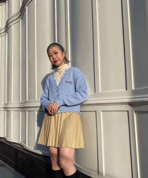 Ctr1(コントロール)の「Ctr1/コントロール/レザープリーツスカート(スカート・レディース・ブラック/ベージュ・SMALL/MEDIUM)」の11枚目の写真