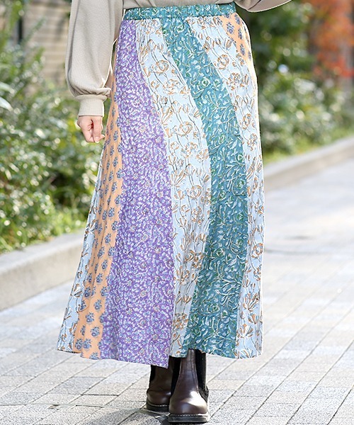 チチカカ（チチカカ）の「エコフレンドリーダイ ブロックプリントフラワーパッチスカート（スカート・レディース・ブルー系その他/パープル系その他/グリーン系その他・FREE）」の3枚目の写真