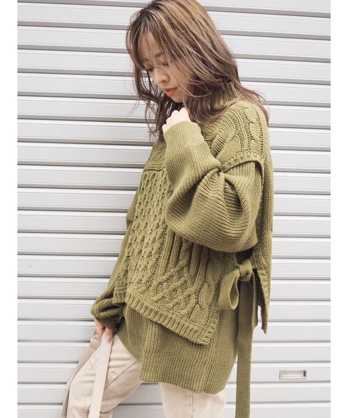EVRIS（エヴリス）の「ケーブルベストレイヤードニットトップス（ニット/セーター・レディース・ブラック/カーキ/オレンジ/アイボリー・FREE）」の3枚目の写真