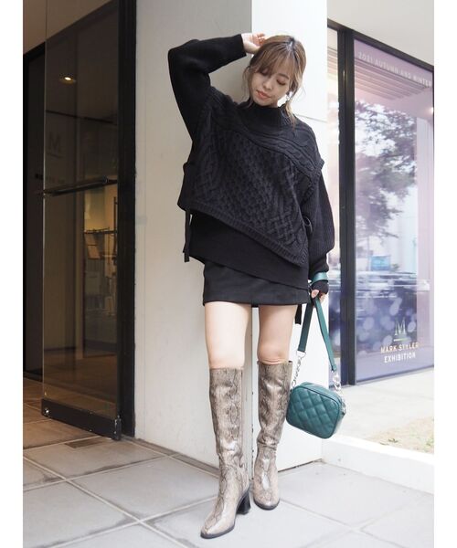 EVRIS（エヴリス）の「ケーブルベストレイヤードニットトップス（ニット/セーター・レディース・ブラック/カーキ/オレンジ/アイボリー・FREE）」の16枚目の写真