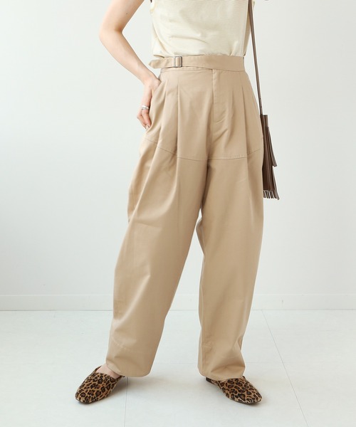 Cornier コルニエ　ベージュ 2タック　チノパン サイズS Cornier コルニエ ベージュ 2タック チノパン サイズS WASHED