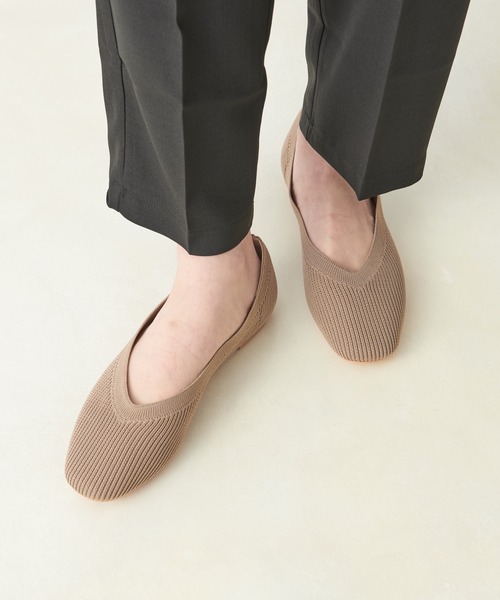 COLONY 2139（コロニートゥーワンスリーナイン）の「【マカロンFoot】ストレスフリーニットパンプス（パンプス・レディース・ブラック/モカ/カーキ・SMALL/MEDIUM/LARGE）」の6枚目の写真