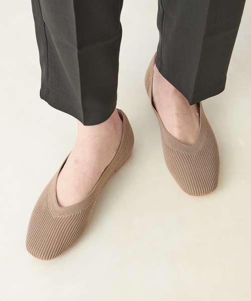 COLONY 2139（コロニートゥーワンスリーナイン）の「【マカロンFoot】ストレスフリーニットパンプス（パンプス・レディース・ブラック/モカ/カーキ・SMALL/MEDIUM/LARGE）」の8枚目の写真