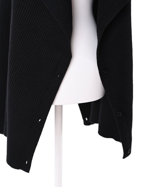 Narcissus（ナルシス）の「【SINN】Narcissusオリジナル　３Wayニット（ニット/セーター・レディース・ブラック/グリーン・FREE）」の18枚目の写真