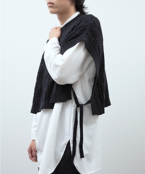 unlow（アンロー）の「スタンドカラープルオーバーロングシャツ（シャツ/ブラウス・メンズ・ホワイト/ライトグレー/ブラック・M/L）」の6枚目の写真