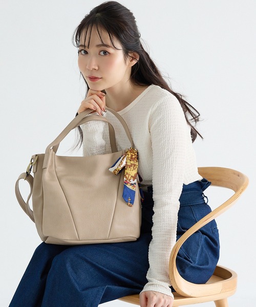 zucchero filato（ズッケロフィラート）の「zuccher ズッケロ バッグ レディース 2way B5サイズ ななめ掛け 通勤 通学 スカーフ付き 48905Y（ハンドバッグ・レディース・グレー/ブラック/ピンク/ブラウン・FREE）」の5枚目の写真