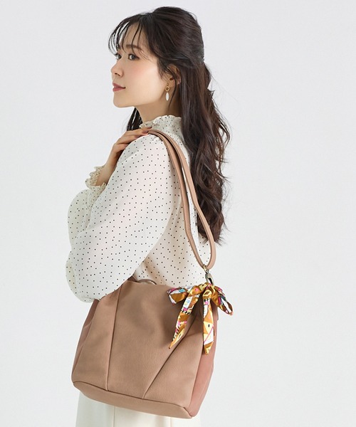 zucchero filato（ズッケロフィラート）の「zuccher ズッケロ バッグ レディース 2way B5サイズ ななめ掛け 通勤 通学 スカーフ付き 48905Y（ハンドバッグ・レディース・グレー/ブラック/ピンク/ブラウン・FREE）」の16枚目の写真