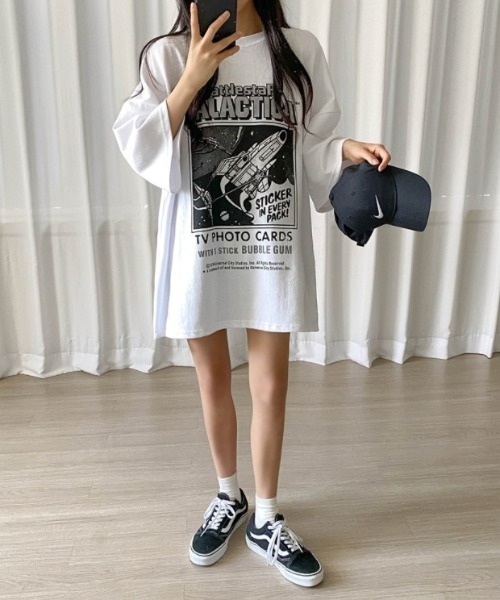 SONA(ソナ)の「SONYUNARA GALACTICAプリントオーバーTシャツ(Tシャツ/カットソー・レディース・アイボリー/ダークグレー/スカイブルー・FREE)」の5枚目の写真