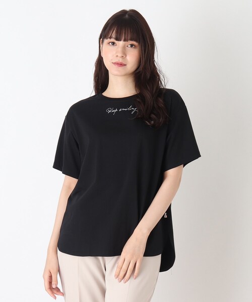 SHOO・LA・RUE（シューラルー）の「◆【SHOO ICE/USAコットン】ひんやりプリントTシャツ（Tシャツ/カットソー・レディース・ブラック/ナチュラル/ブルー/チャコールグレー/ホワイト系その他2/レンガ・02/03/04）」の2枚目の写真