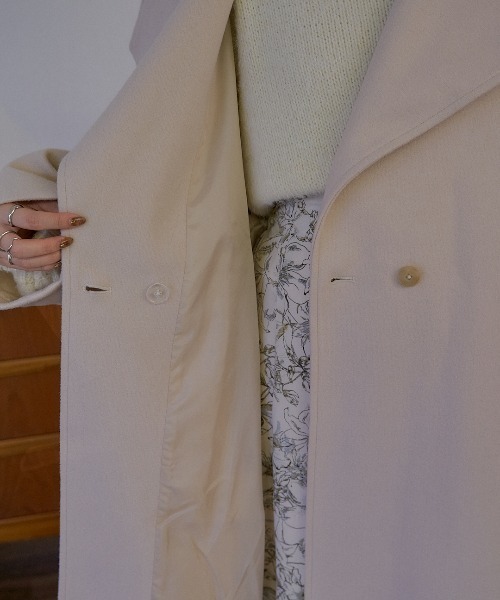 VANNIE U（ヴァニーユー）の「ビックカラーガウンコート（ダウンジャケット/コート・レディース・ブラック/ベージュ/パープル/アイボリー・FREE）」の7枚目の写真