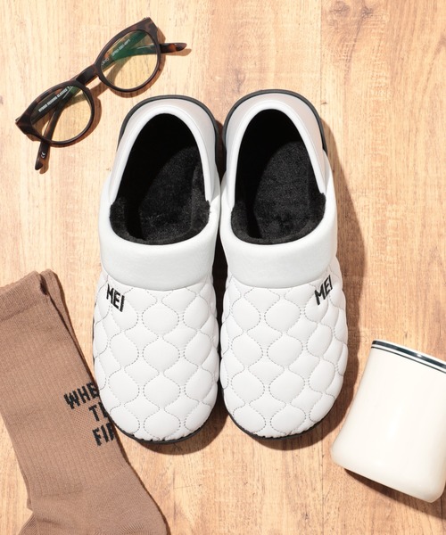 MEI（メイ）の「【MEI】ワンマイルルームサンダル/スリッポン/キルティングモックシューズ/防寒サンダル（スリッポン・レディース・ブラック/ベージュ/オリーブ/マスタード/レッド/ライトブラウン/ライトグレー/チャコールグレー・26cm/24㎝/25cm/27cm/28cm/25/26/27/24/28）」の3枚目の写真