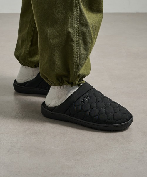 MEI（メイ）の「【MEI】ワンマイルルームサンダル/スリッポン/キルティングモックシューズ/防寒サンダル（スリッポン・レディース・ブラック/ベージュ/オリーブ/マスタード/レッド/ライトブラウン/ライトグレー/チャコールグレー・26cm/24㎝/25cm/27cm/28cm/25/26/27/24/28）」の17枚目の写真