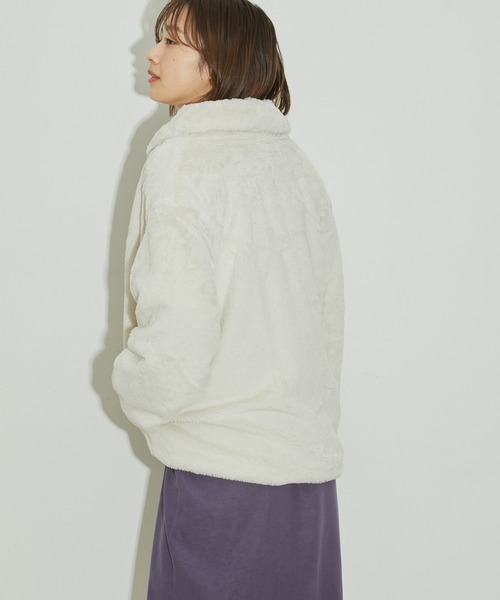 vis-`a-vis（ビサビ）の「【WEB限定】ふわっとボリューミー、ショールカラーファーブルゾン（ブルゾン・レディース・グレー系その他/キナリ/ベージュ/ピンク・FREE）」の6枚目の写真