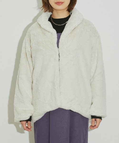 vis-`a-vis（ビサビ）の「【WEB限定】ふわっとボリューミー、ショールカラーファーブルゾン（ブルゾン・レディース・グレー系その他/キナリ/ベージュ/ピンク・FREE）」の9枚目の写真
