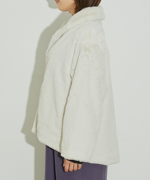 vis-`a-vis（ビサビ）の「【WEB限定】ふわっとボリューミー、ショールカラーファーブルゾン（ブルゾン・レディース・グレー系その他/キナリ/ベージュ/ピンク・FREE）」の10枚目の写真